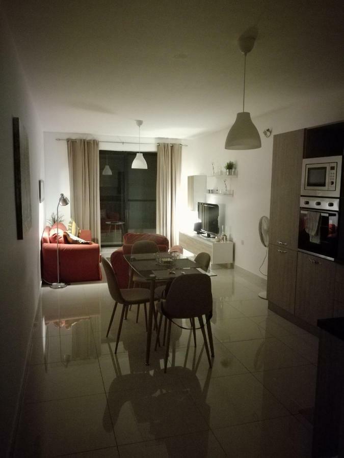 Appartement No8 @ Seabreeze Court à Mellieħa Extérieur photo