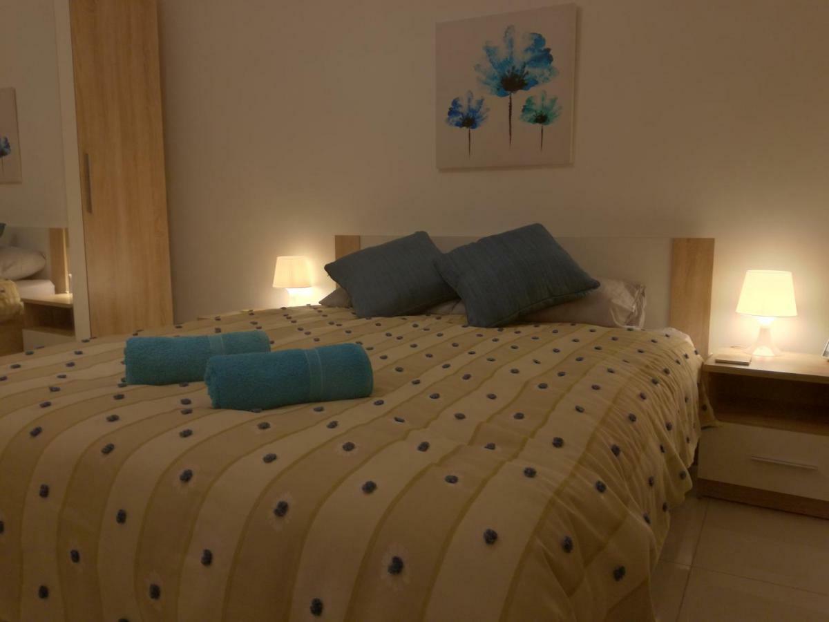 Appartement No8 @ Seabreeze Court à Mellieħa Extérieur photo